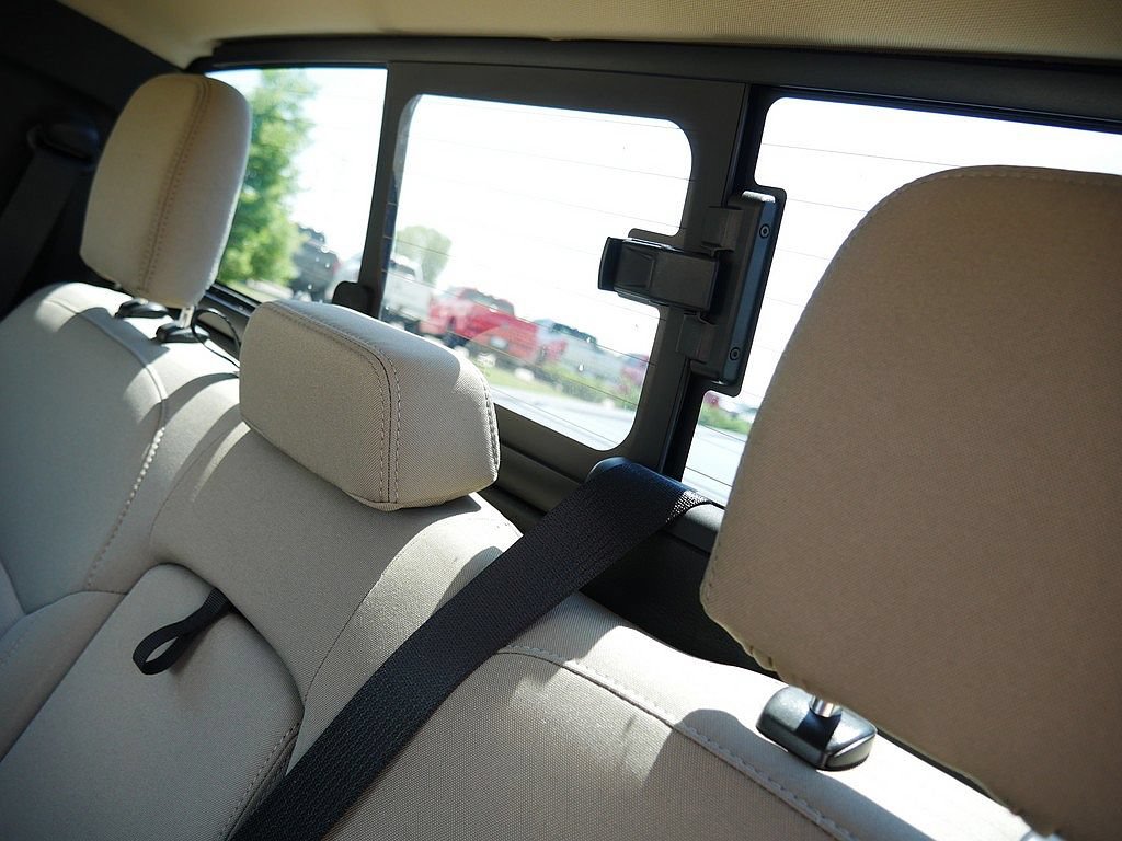 Used 2019 Ford Ranger XLT w/ Equipment Group 302A Luxury AWD/4WD image 18