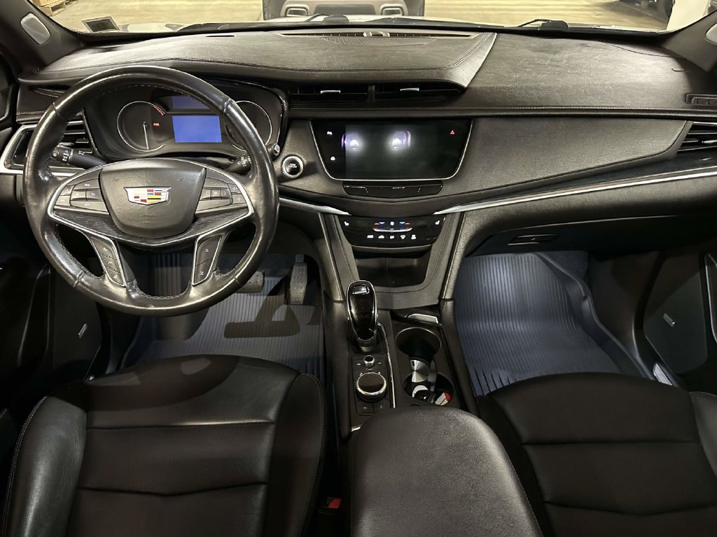 Used 2024 Cadillac XT5 Premium Luxury w/ LPO, Floor Liner Package AWD/4WD image 17