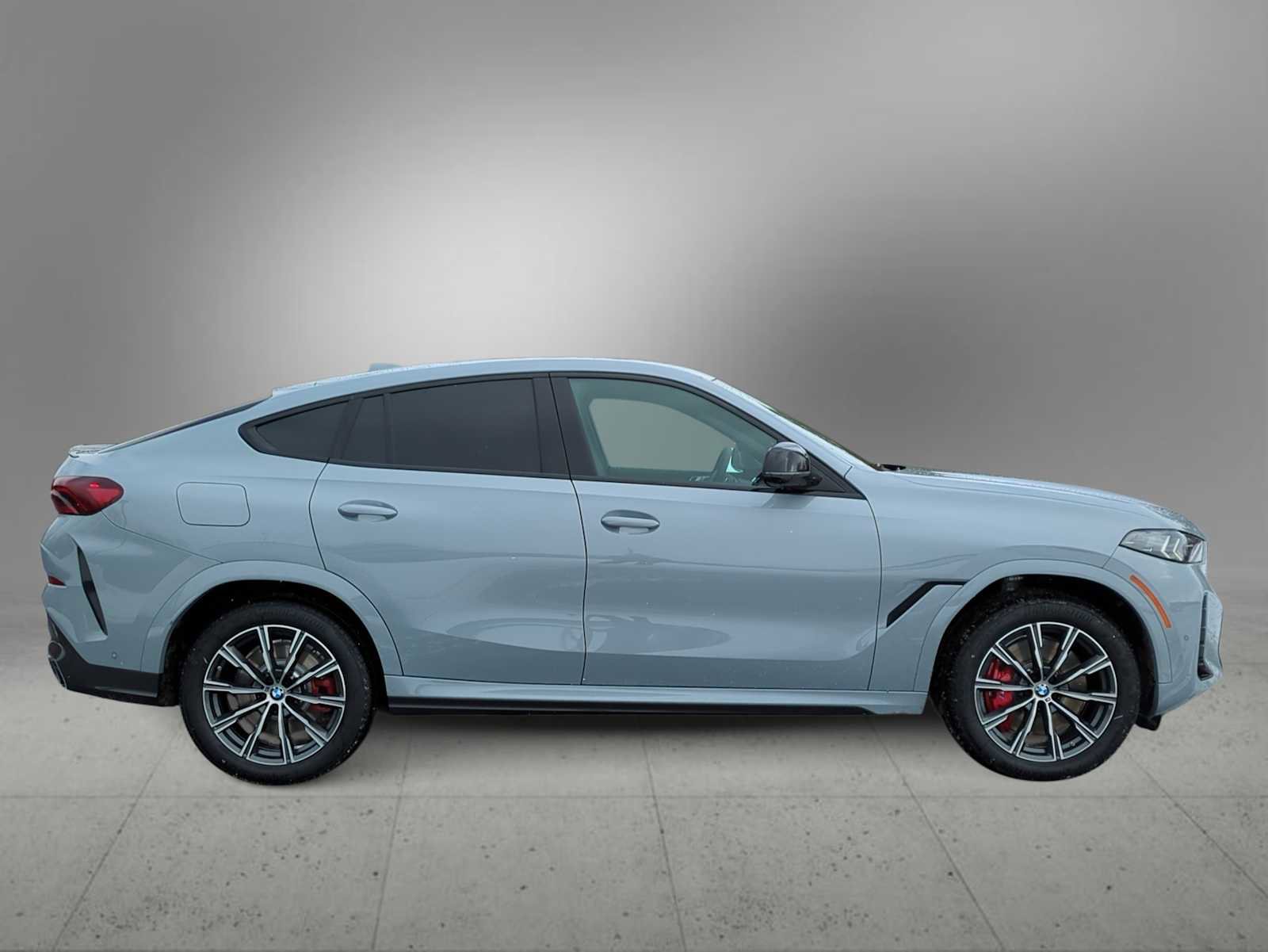 New 2026 BMW X6 M60i image 9