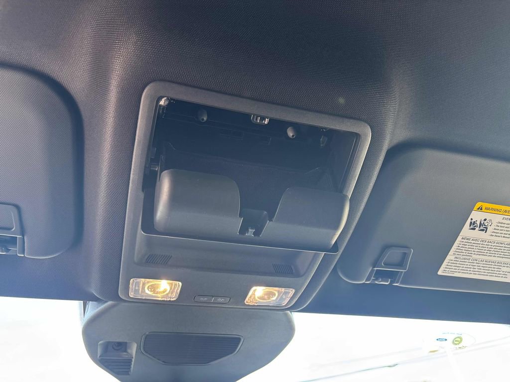 Used 2025 Ford Escape ST-Line w/ Cold Weather Package image 33