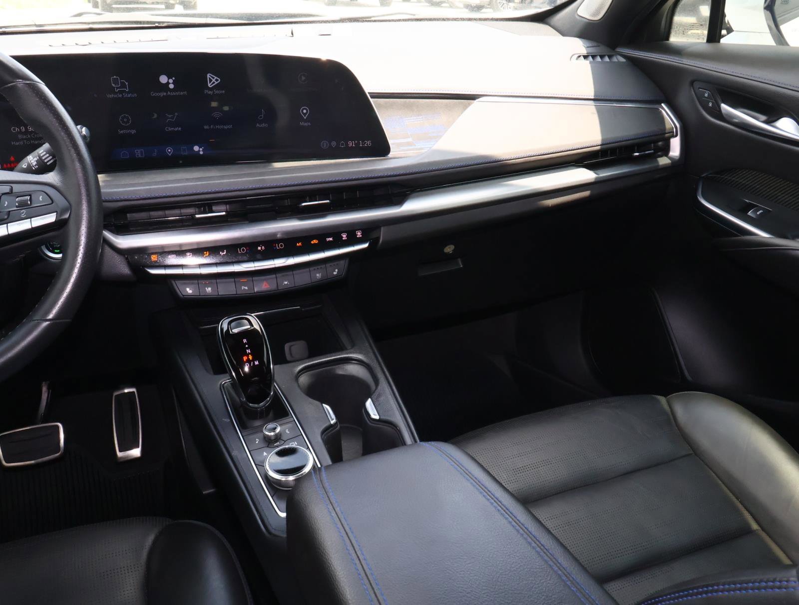 Used 2024 Cadillac XT4 Sport FWD image 16