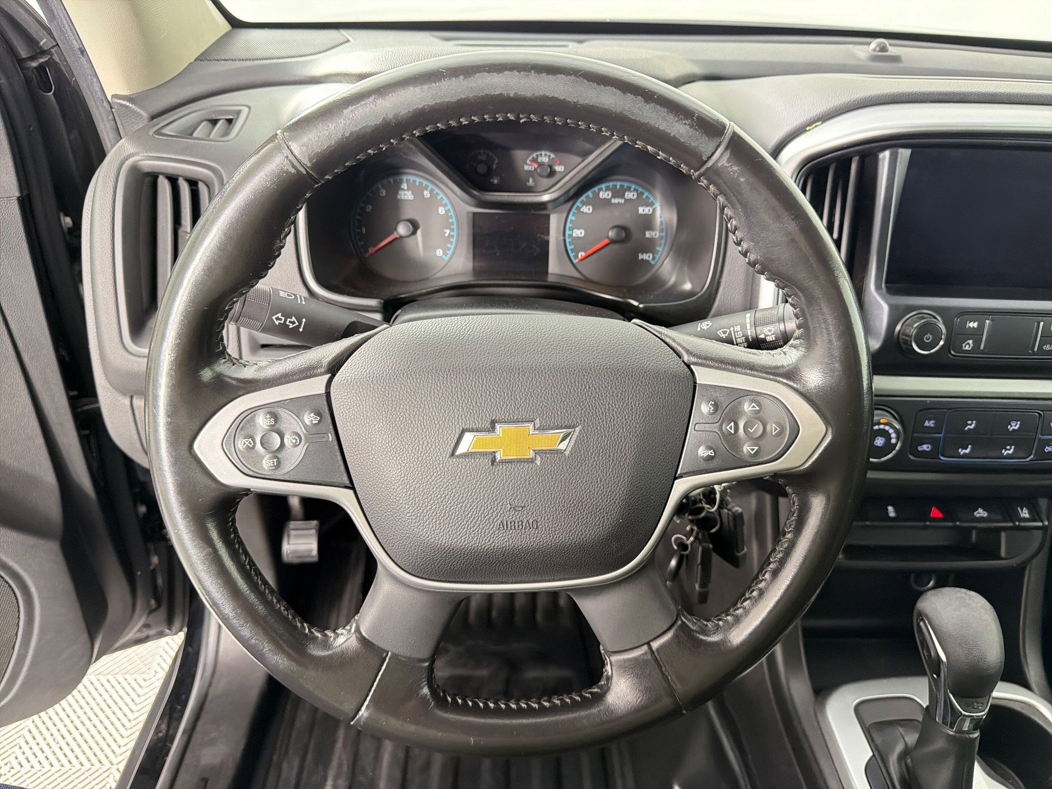 Used 2022 Chevrolet Colorado LT w/ Fleet Safety Package image 16