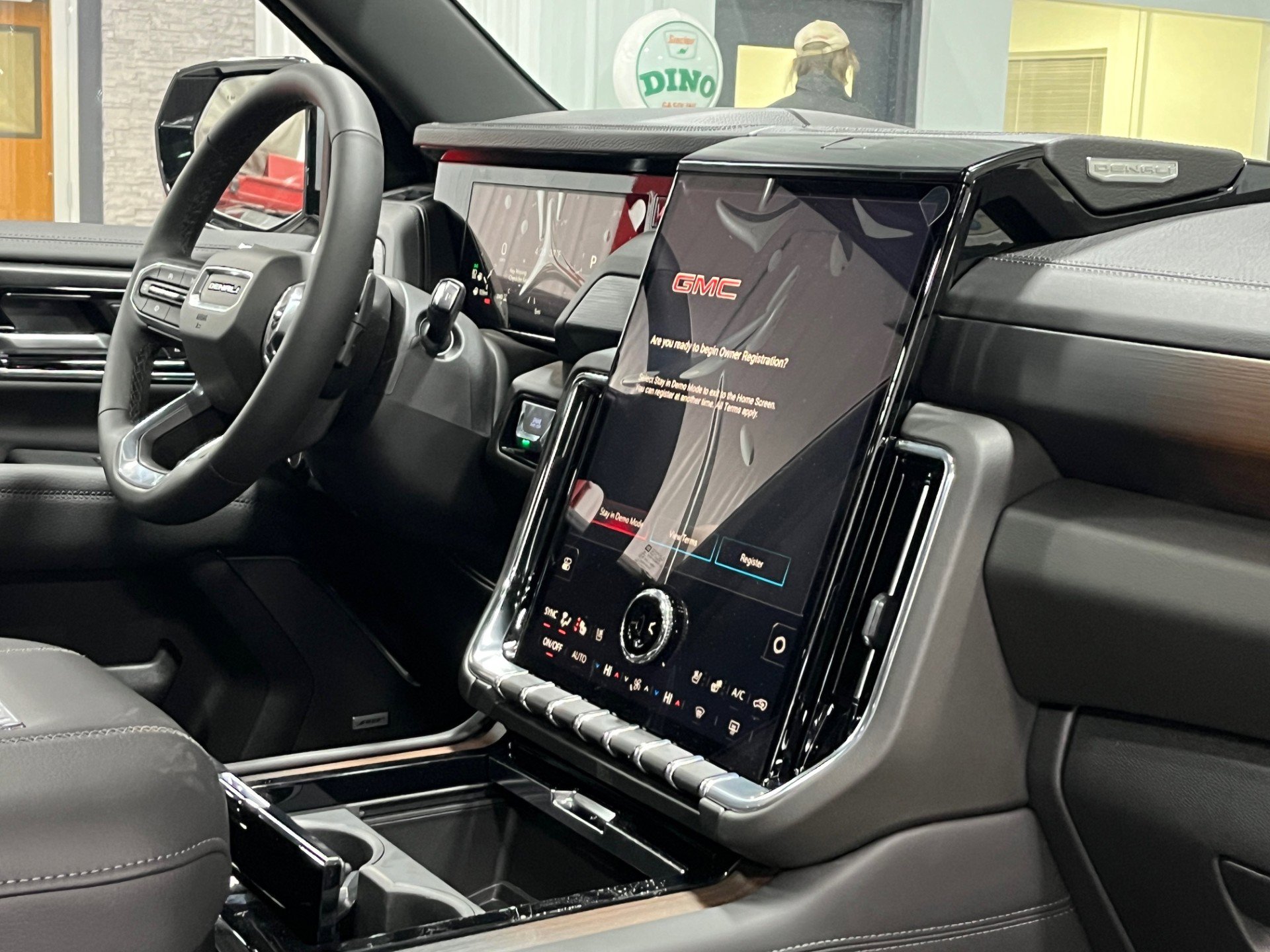 New 2026 GMC Yukon XL Denali w/ Sun & Power Step Package image 10