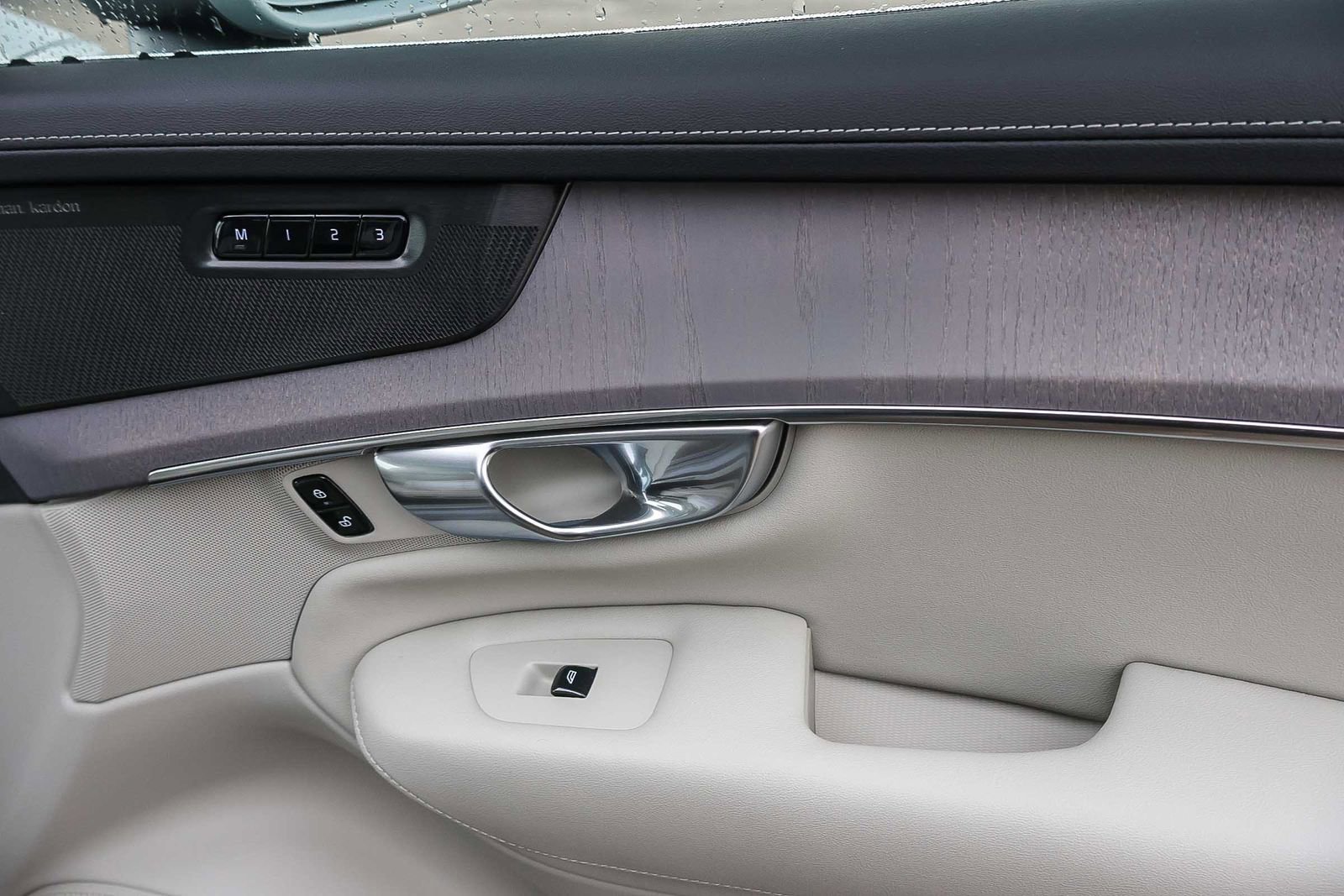 New 2026 Volvo XC90 T8 Ultra w/ Protection Package Premier image 20