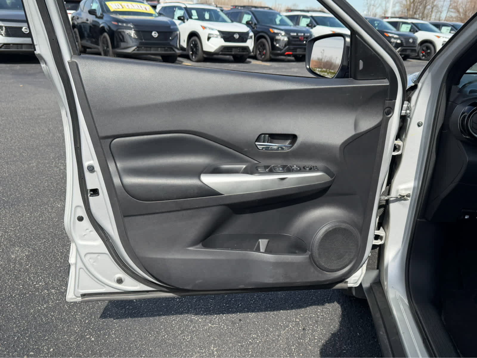 Used 2020 Nissan Kicks SR w/ SR Premium Package image 20