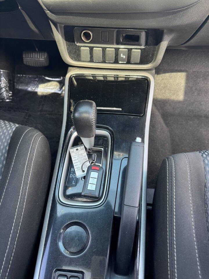 Used 2018 Mitsubishi Outlander SE image 25