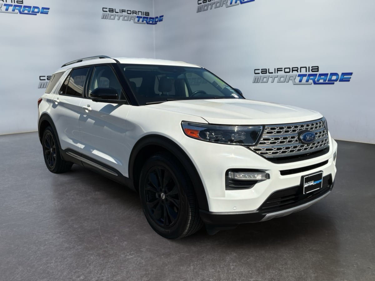 Used 2021 Ford Explorer Limited w/ Equipment Group 301A RWD image 3