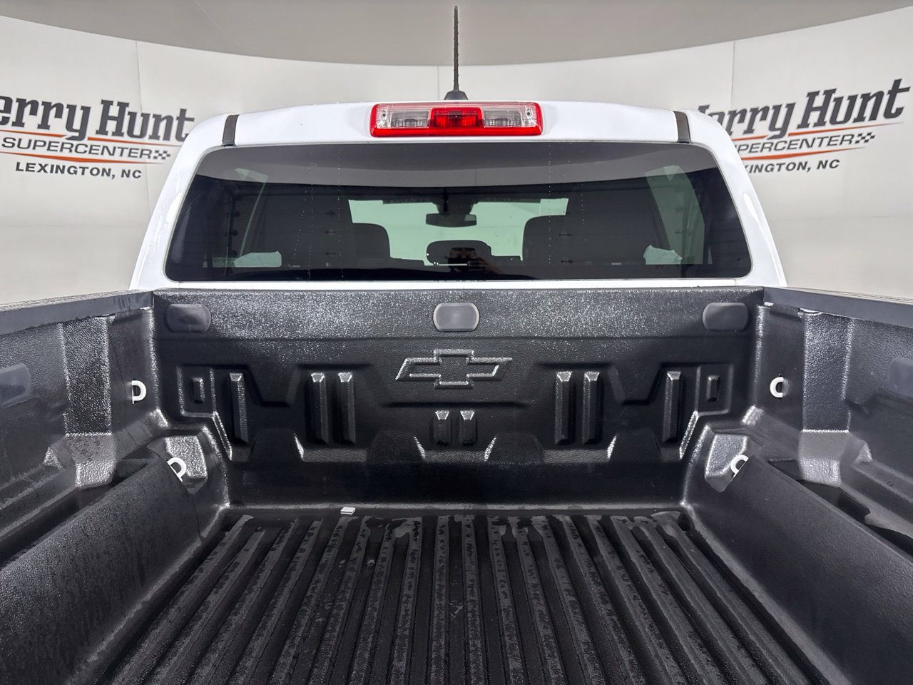 Used 2023 Chevrolet Colorado W/T RWD image 24