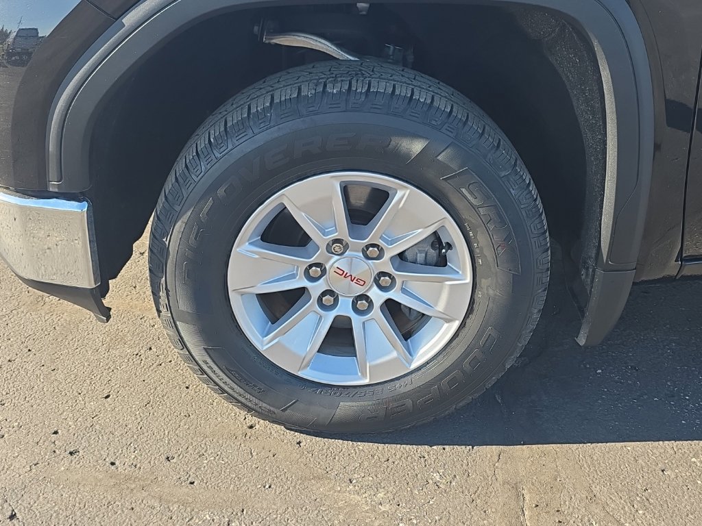 Used 2019 GMC Sierra 1500 SLE w/ SLE Value Package AWD/4WD image 13