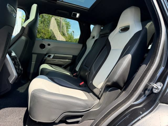 Used 2018 Land Rover Range Rover Sport SVR AWD/4WD image 12