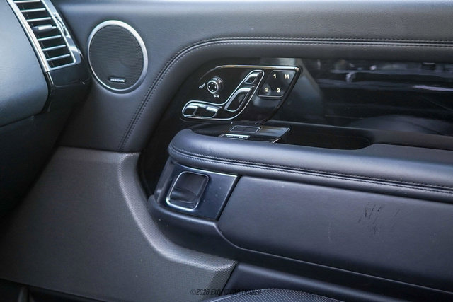 Used 2020 Land Rover Range Rover Long Wheelbase HSE image 47