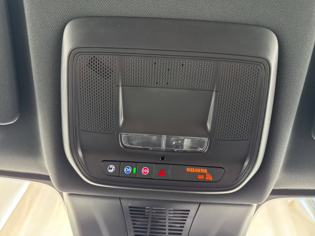 New 2026 Chevrolet Blazer EV LT AWD/4WD image 32