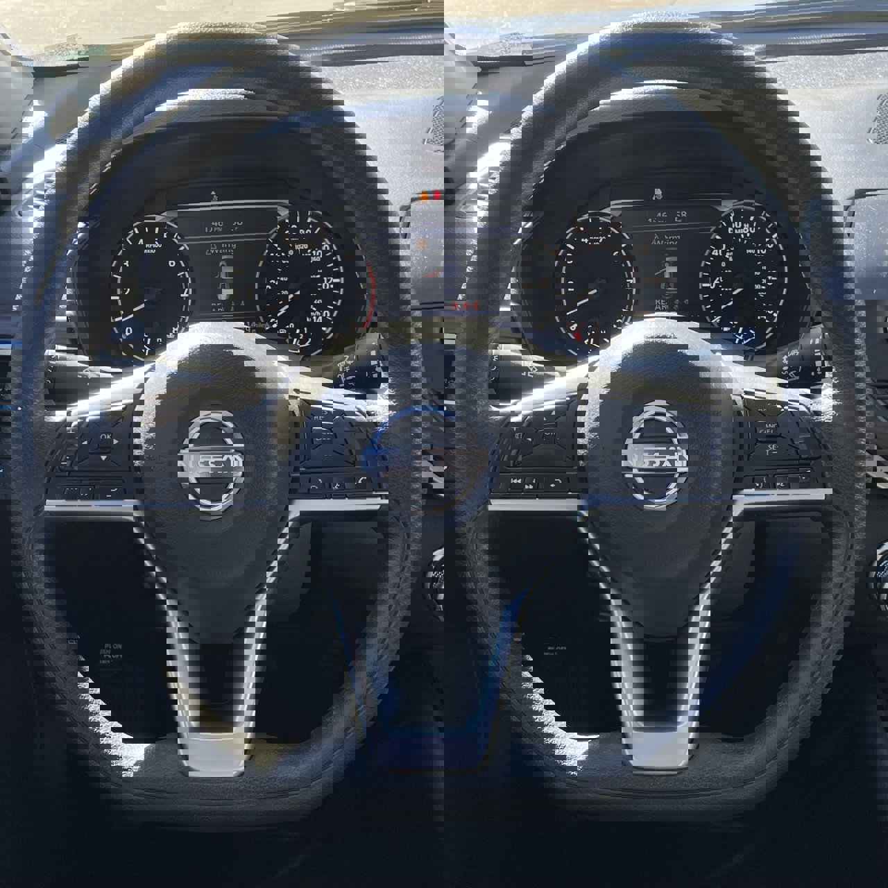 Used 2024 Nissan Altima 2.5 SV image 12