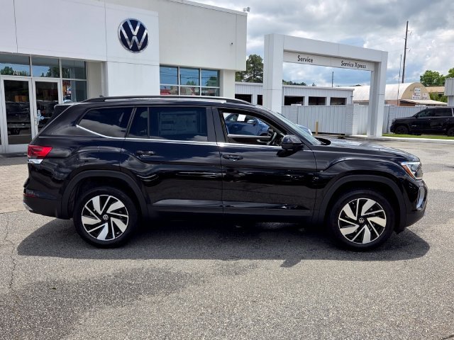 New 2026 Volkswagen Atlas SE FWD image 14