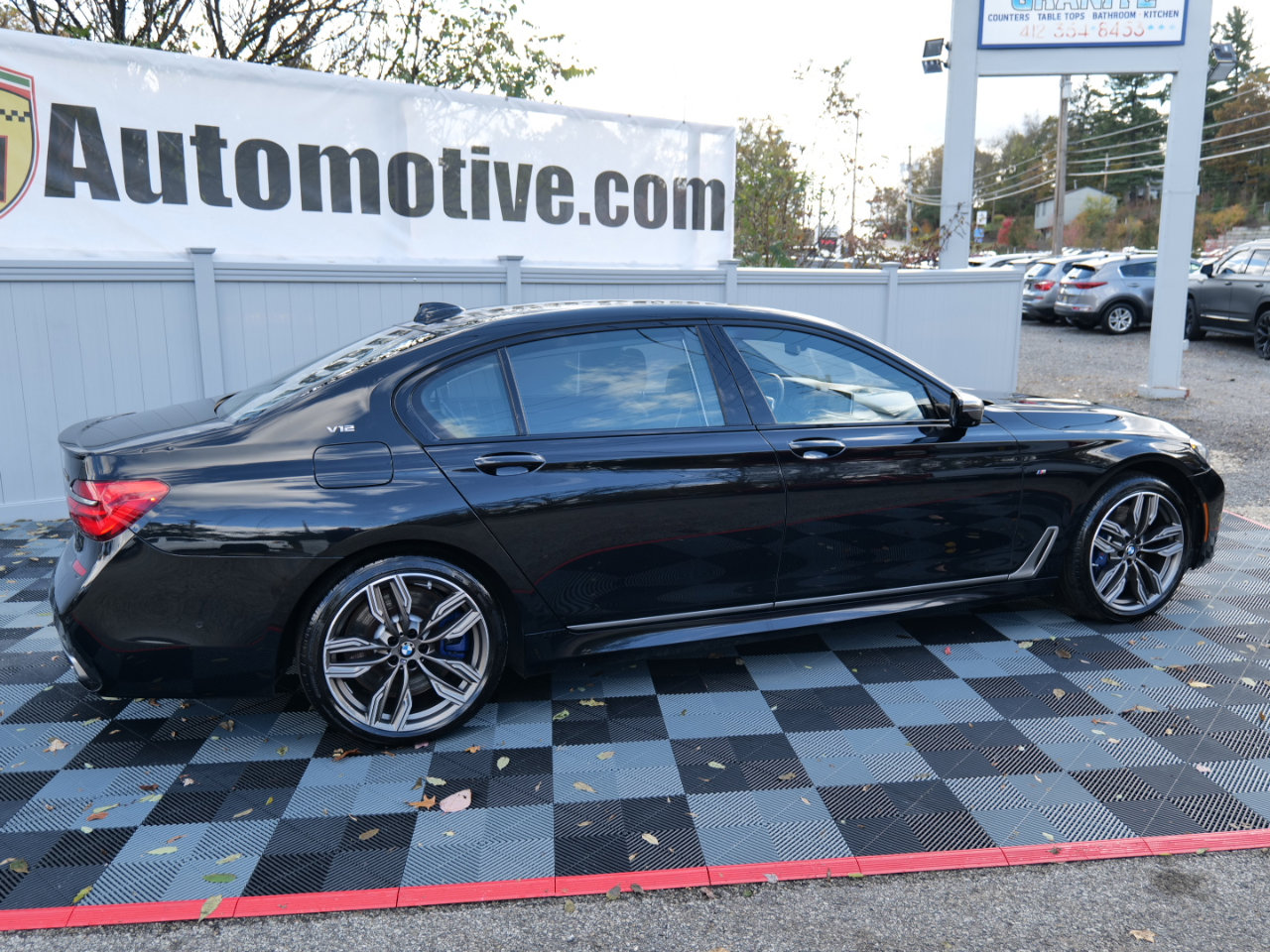Used 2018 BMW M760i xDrive image 5