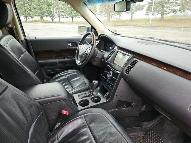 Used 2019 Ford Flex Limited image 11