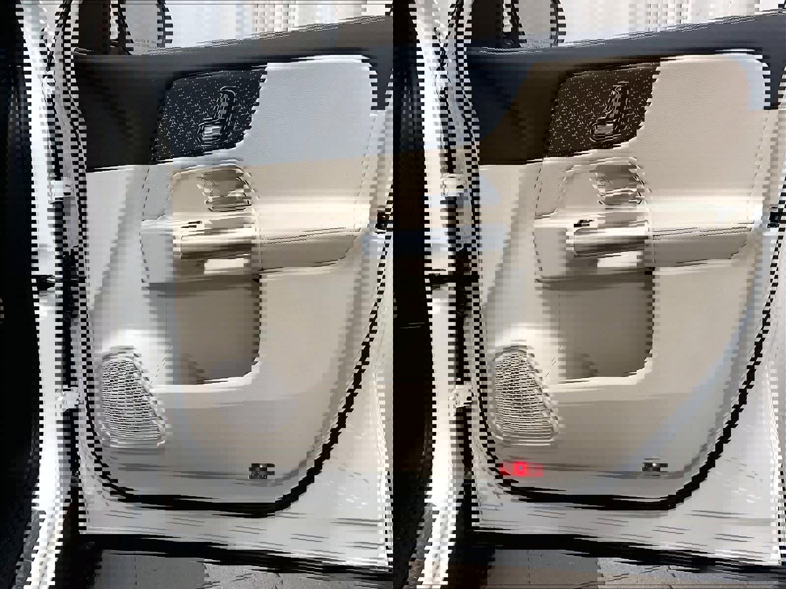 Used 2025 Mercedes-Benz GLA 250 4MATIC image 12