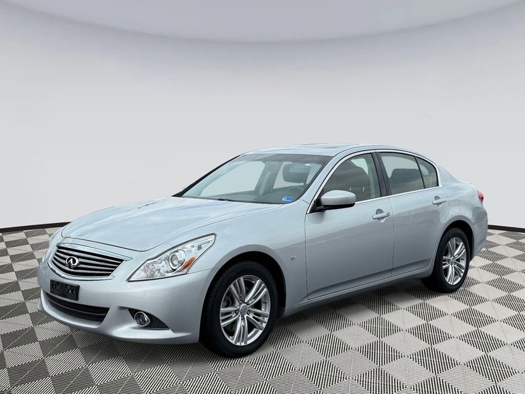 Used 2015 INFINITI Q40 AWD w/ Navigation Package image 5