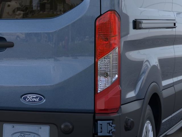New 2026 Ford E-Transit 148 Medium Roof RWD image 21
