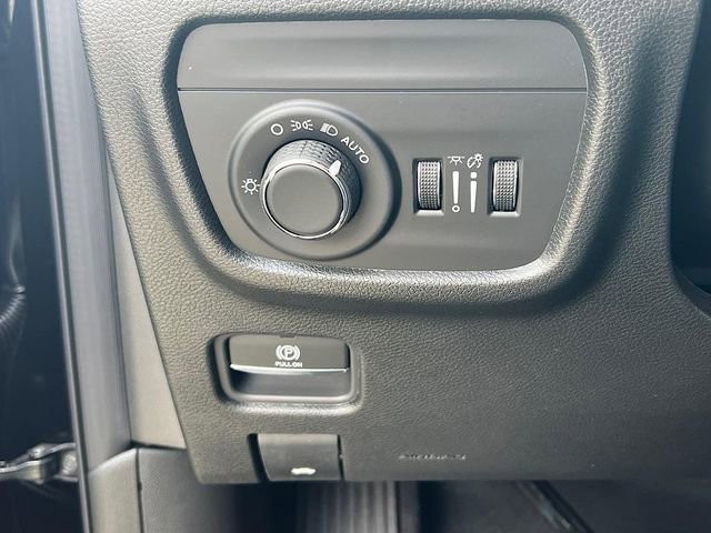 New 2025 Jeep Grand Cherokee L Altitude image 18