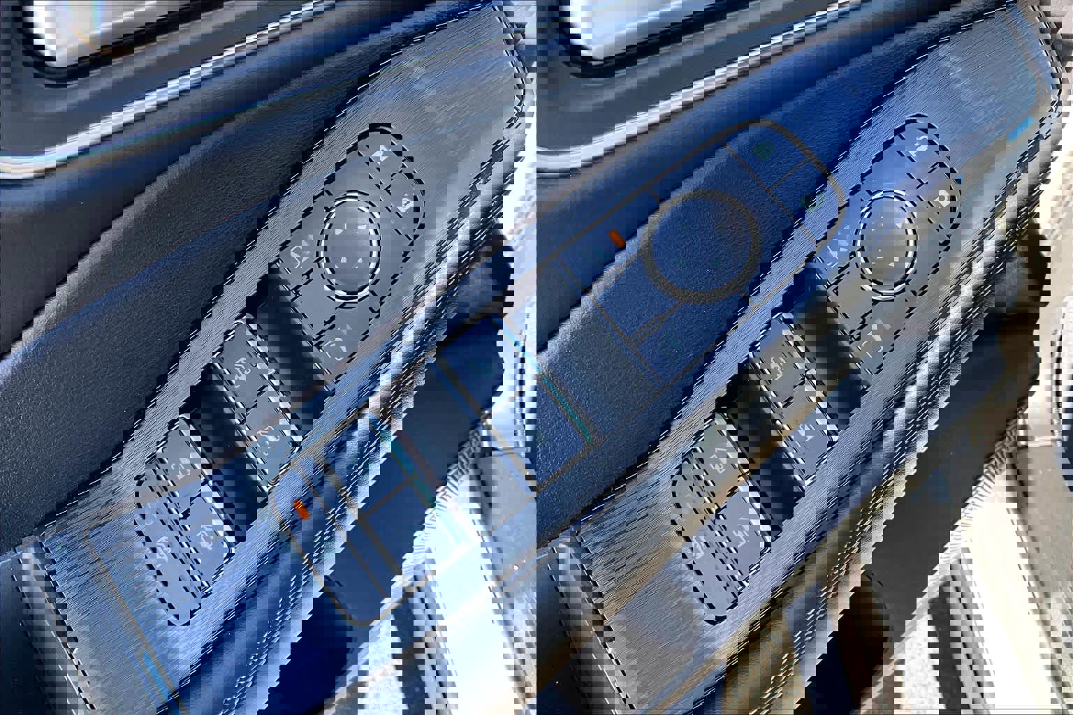 New 2026 Nissan Rogue Platinum image 19