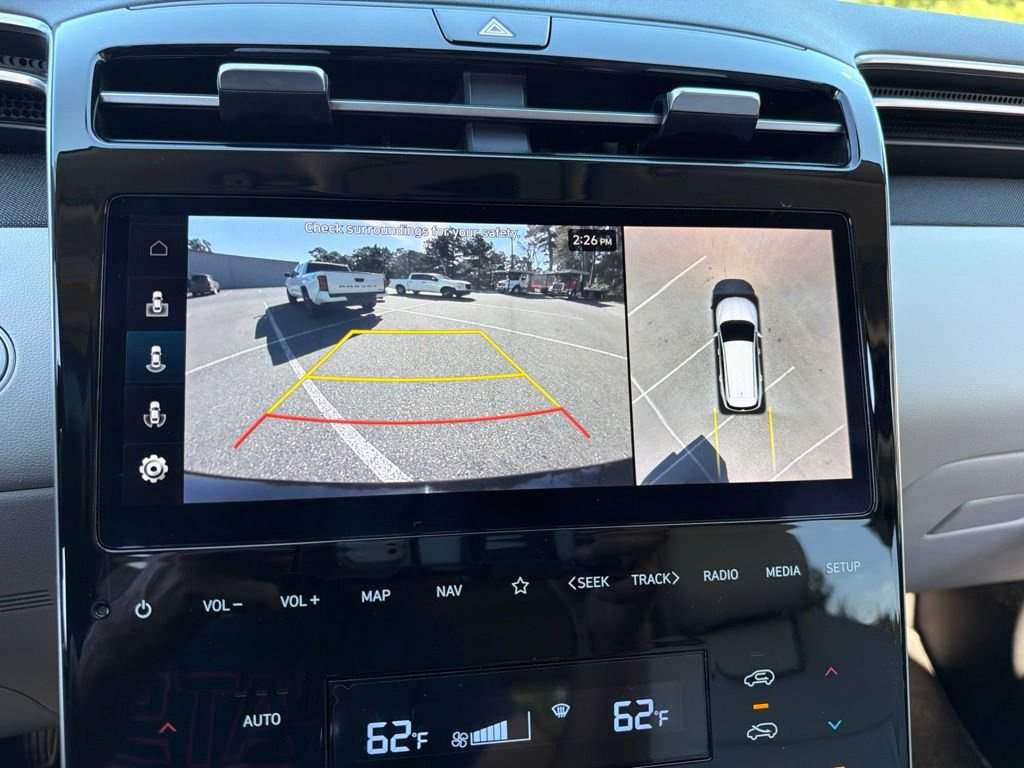 Certified 2022 Hyundai Tucson Limited AWD/4WD image 16