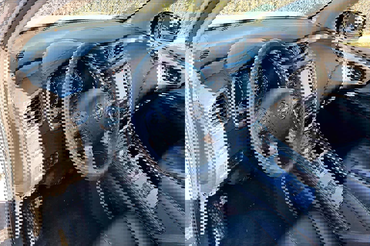 Certified 2024 Nissan Murano SV w/ SV Midnight Edition Package image 17