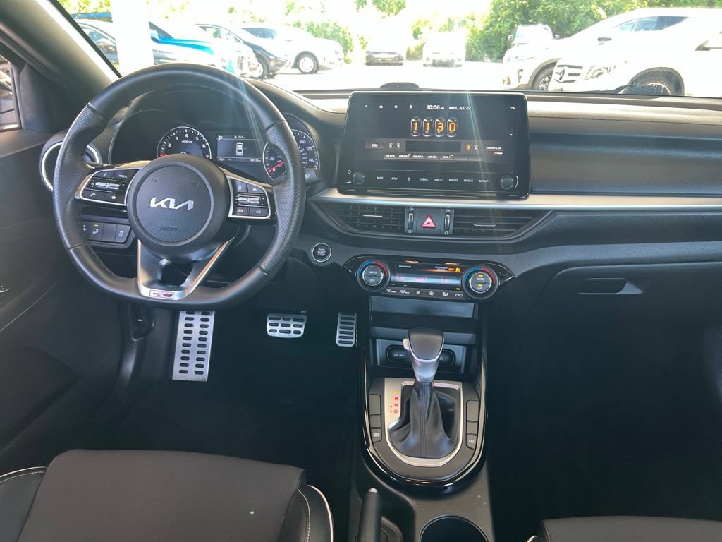 Certified 2022 Kia Forte GT-Line FWD image 15