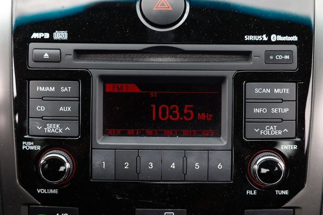 Used 2011 Kia Forte Koup SX FWD image 35