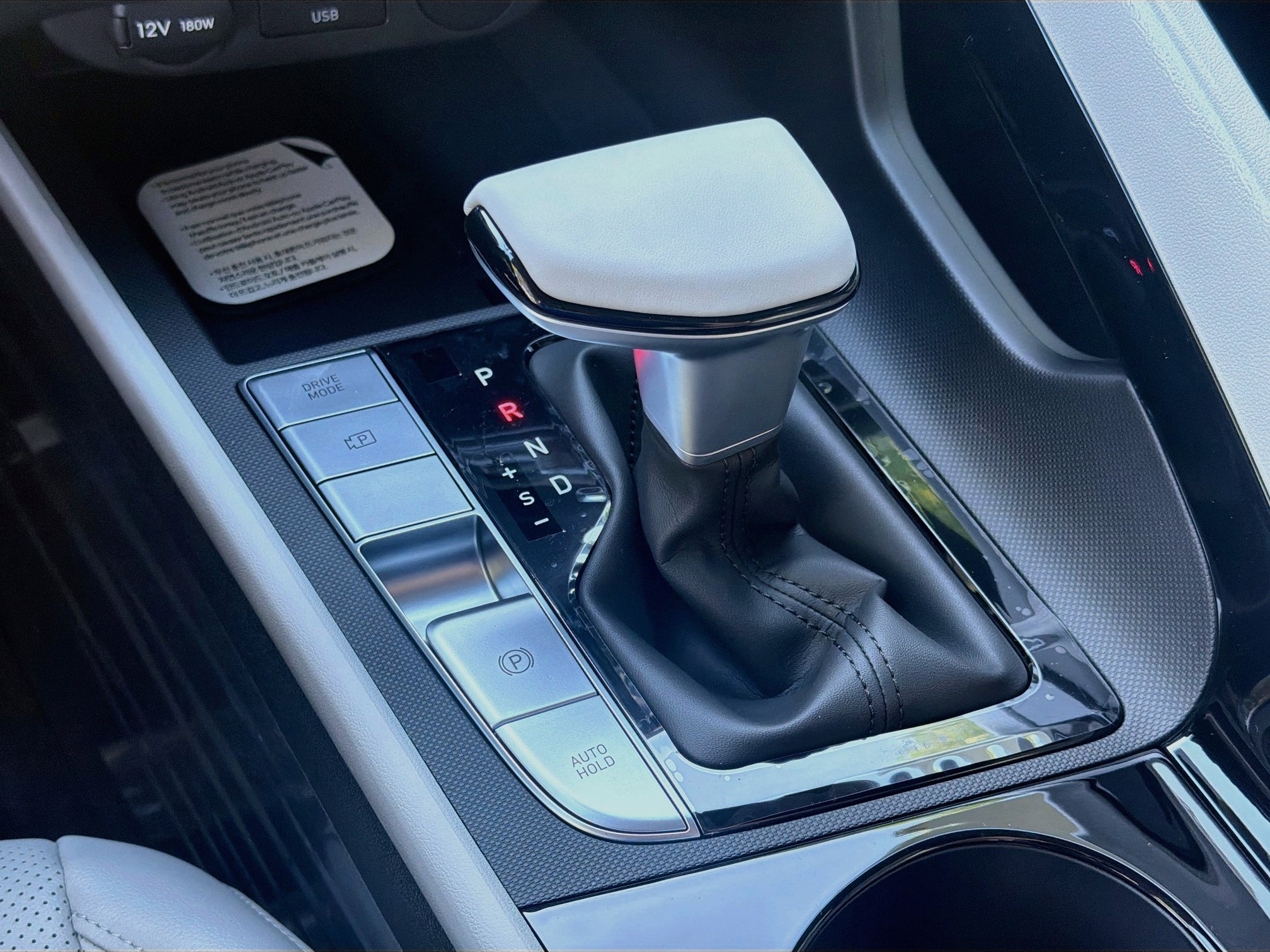 New 2026 Hyundai Elantra Limited FWD image 13