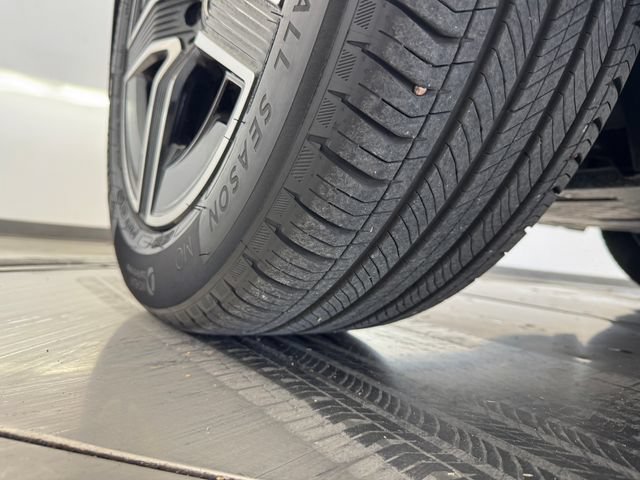 Certified 2026 Mercedes-Benz GLC 300 image 12