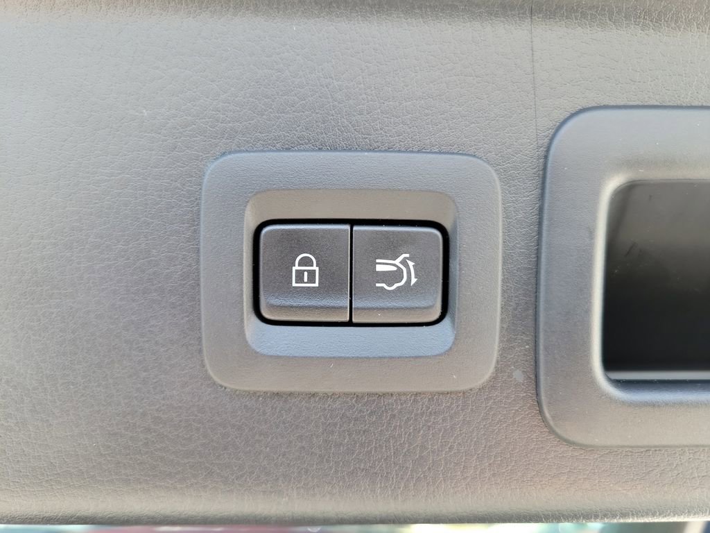 Certified 2023 MAZDA CX-30 AWD 2.5 S w/ Premium Package image 10