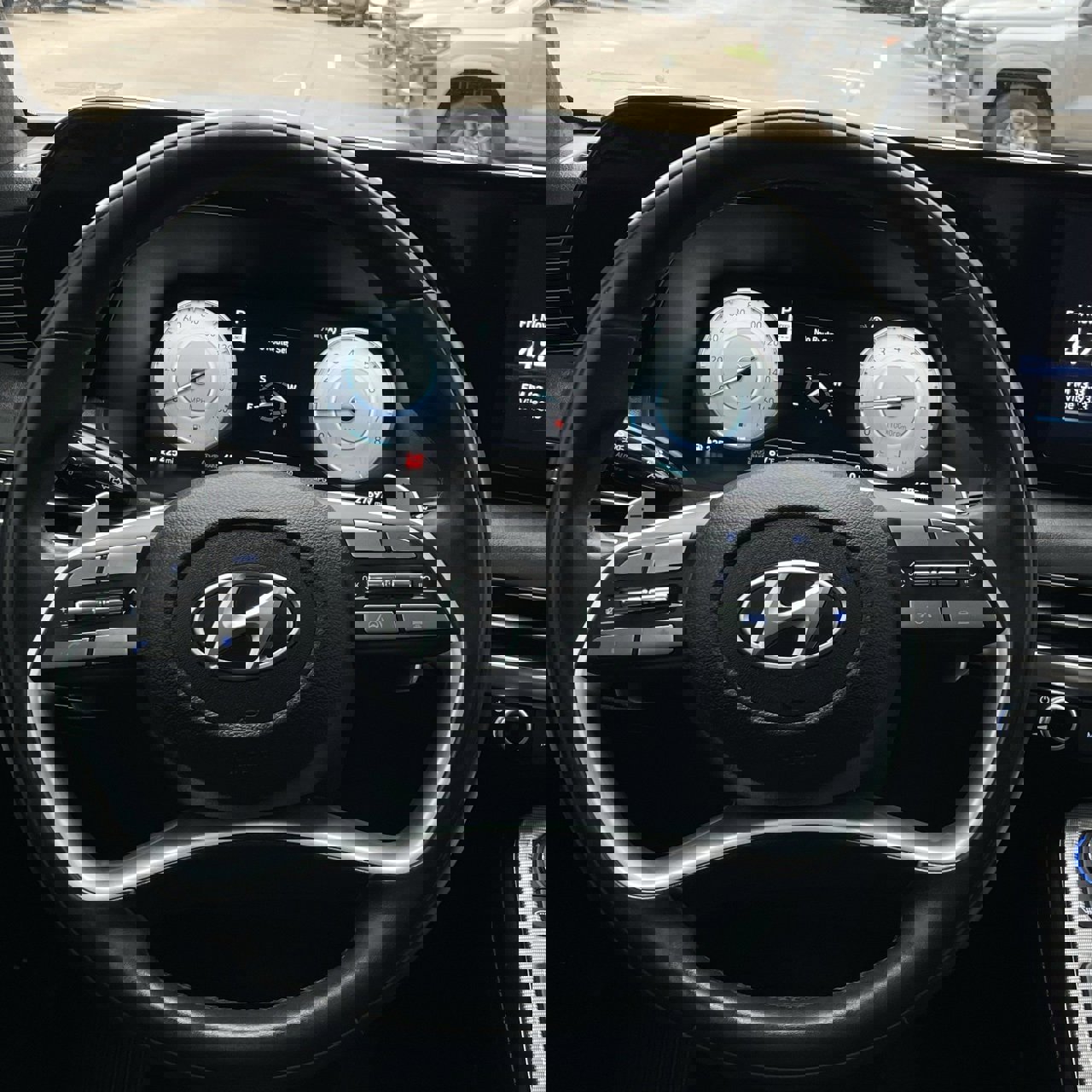 Used 2024 Hyundai Palisade Calligraphy image 12