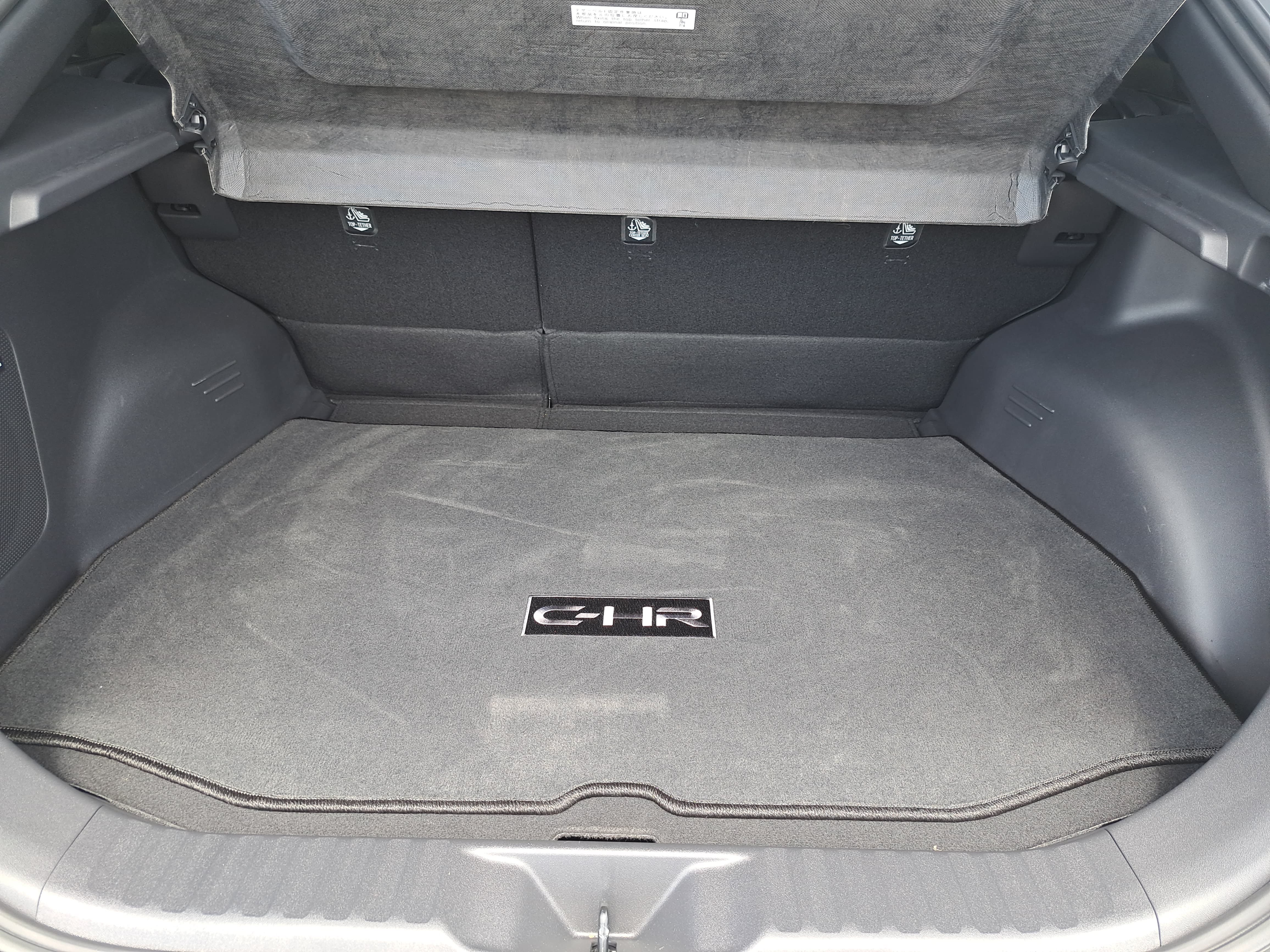 Used 2026 Toyota C-HR AWD/4WD image 13