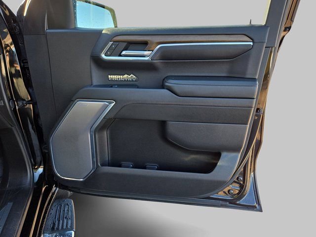 Used 2024 Chevrolet Silverado 1500 High Country image 11