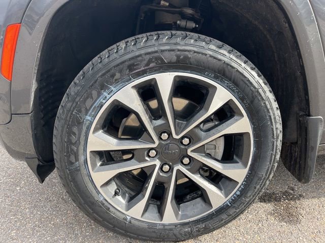 Used 2022 Jeep Grand Cherokee L Overland w/ Luxury Tech Group IV image 9