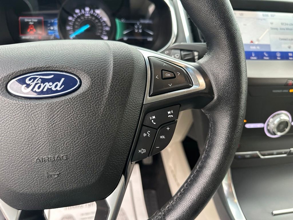 Used 2020 Ford Edge Titanium FWD image 14