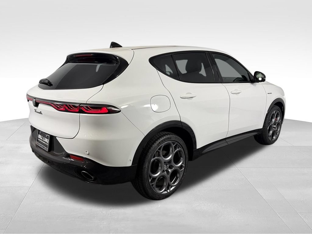 Used 2024 Alfa Romeo Tonale Ti AWD/4WD image 5