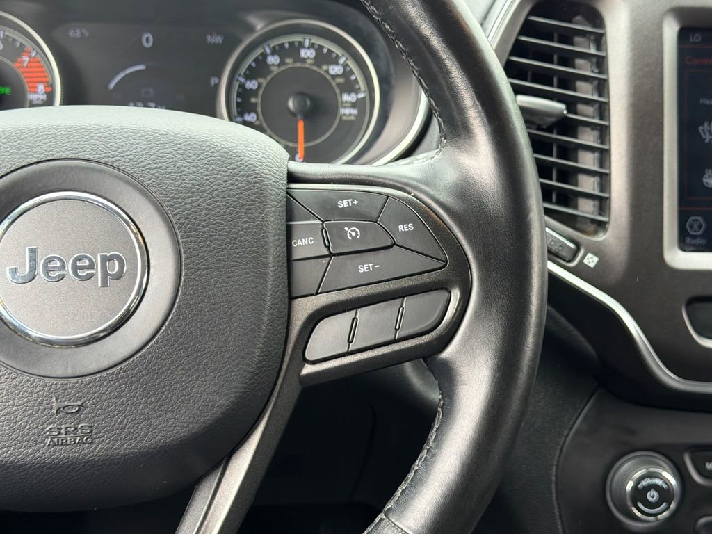 Used 2020 Jeep Cherokee Trailhawk w/ Cold Weather Group AWD/4WD image 23
