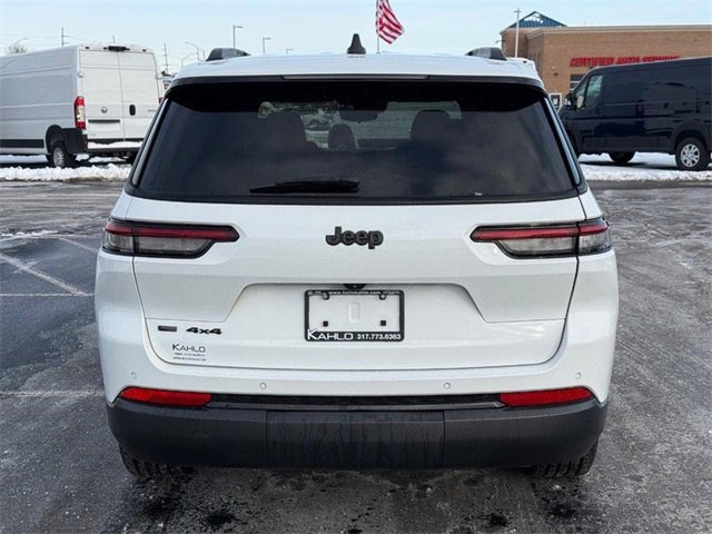 Certified 2022 Jeep Grand Cherokee L Altitude image 4