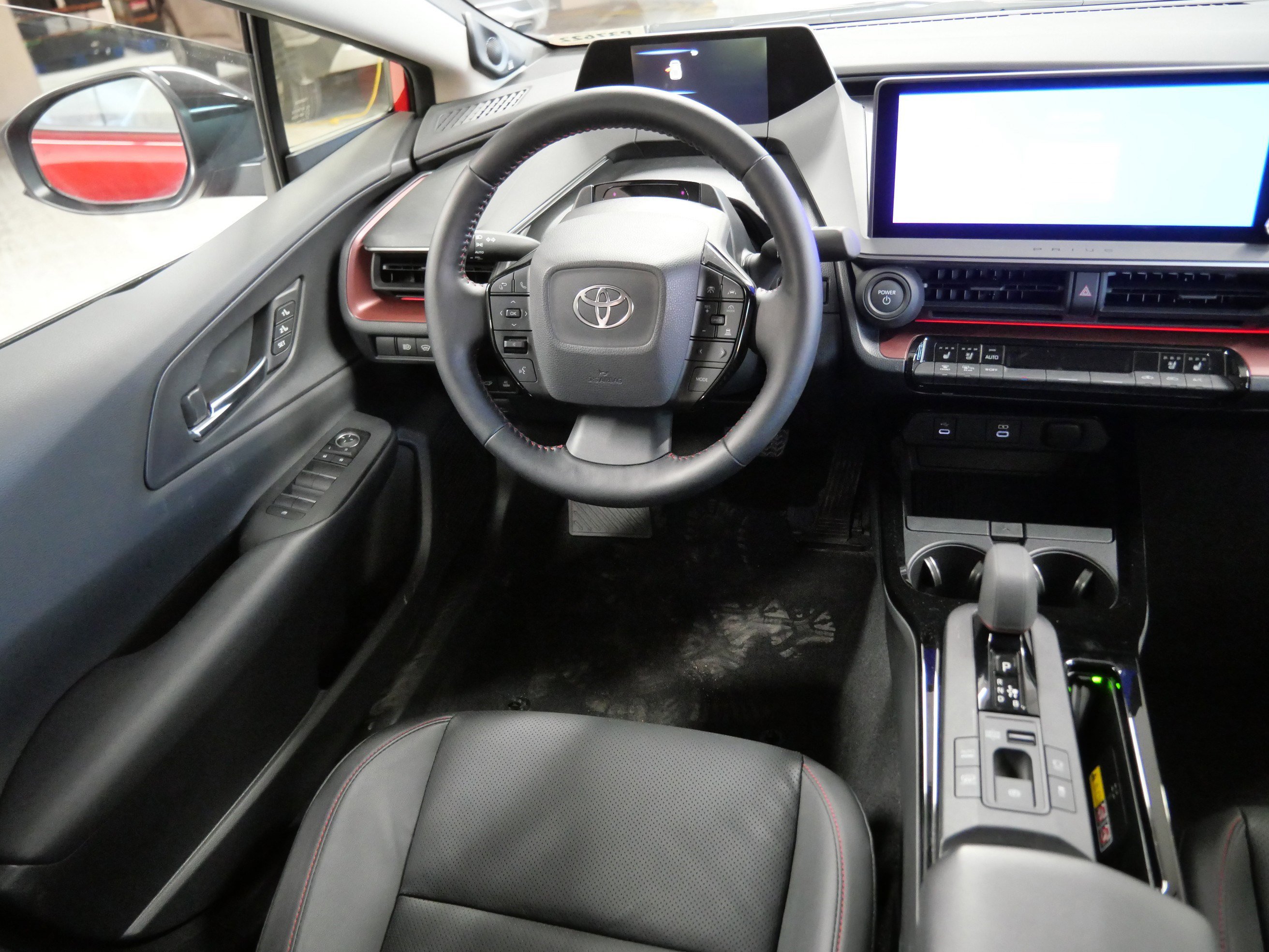 Used 2024 Toyota Prius Prime Premium image 10