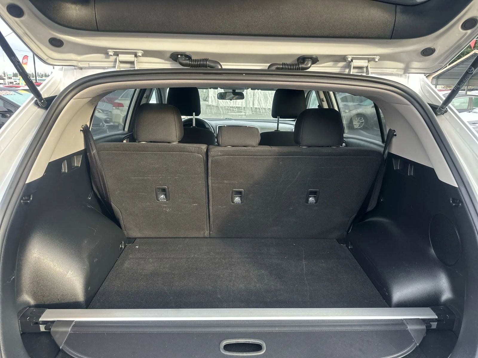 Used 2018 Kia Sportage LX image 16