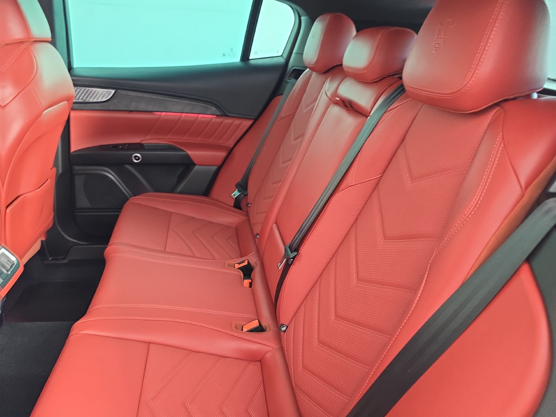 Used 2025 Maserati Grecale Modena AWD/4WD image 36