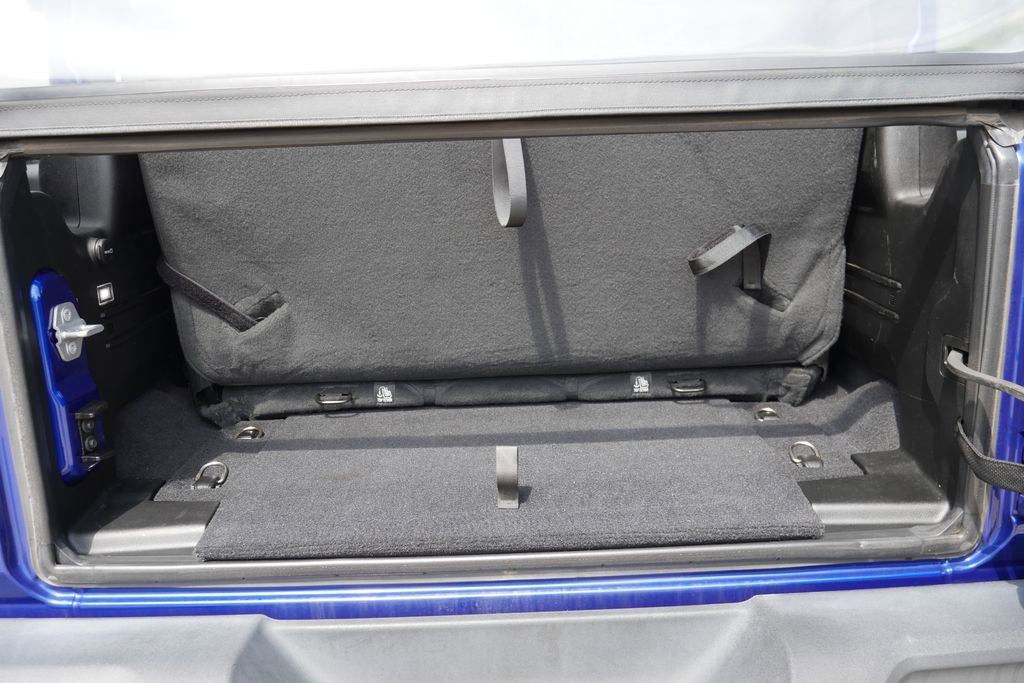 Used 2020 Jeep Wrangler Sport image 25