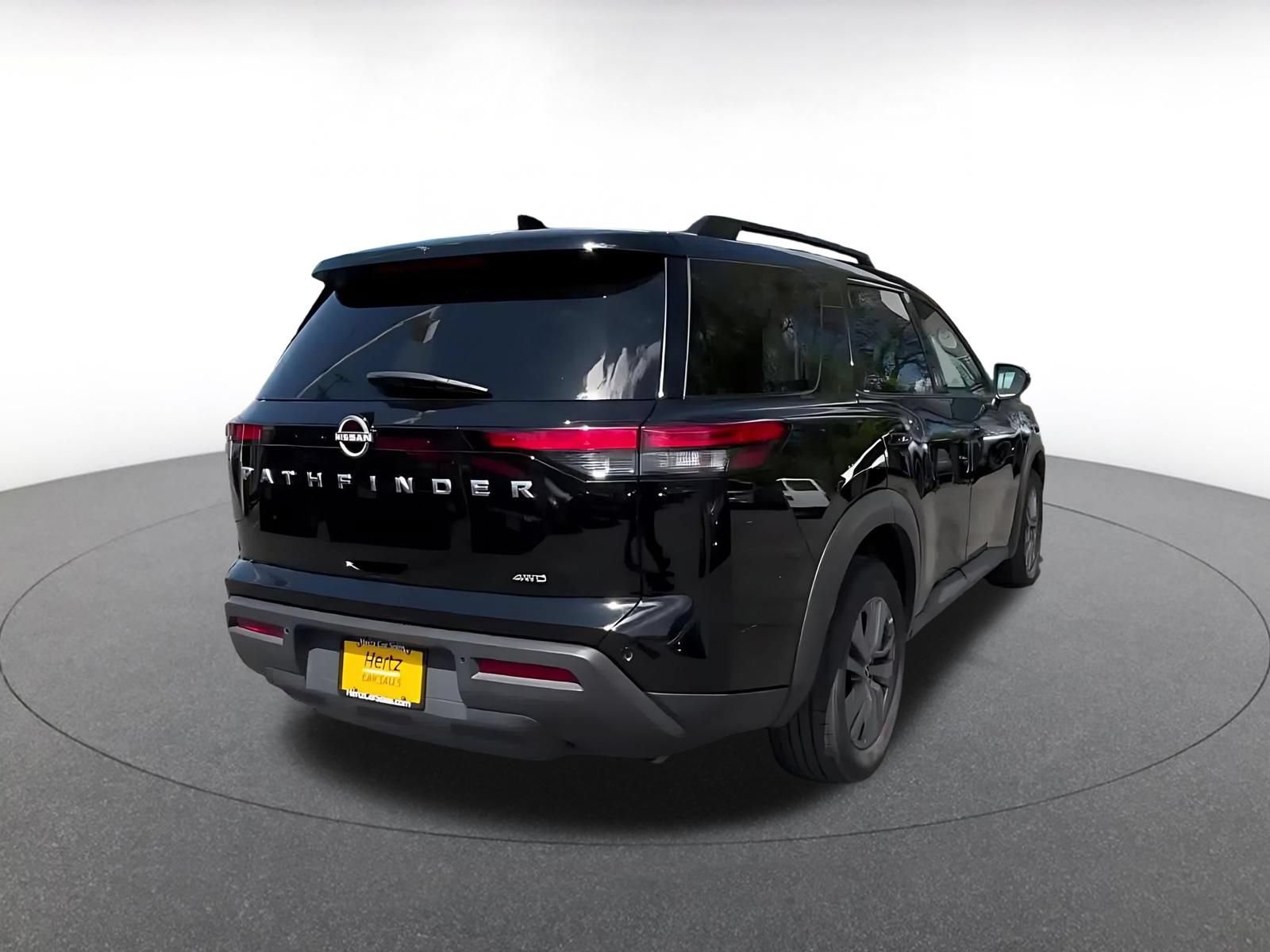 Used 2025 Nissan Pathfinder SV AWD/4WD image 11