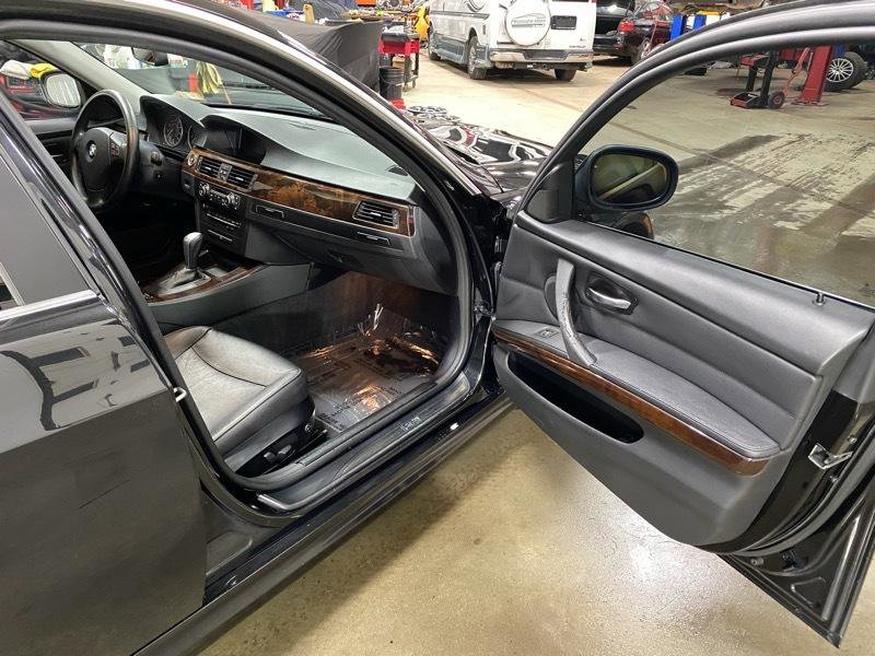 Used 2011 BMW 335i xDrive Sedan image 26