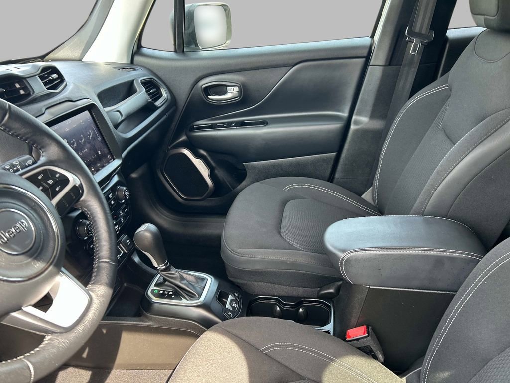 Certified 2023 Jeep Renegade Latitude w/ Premium Group image 20