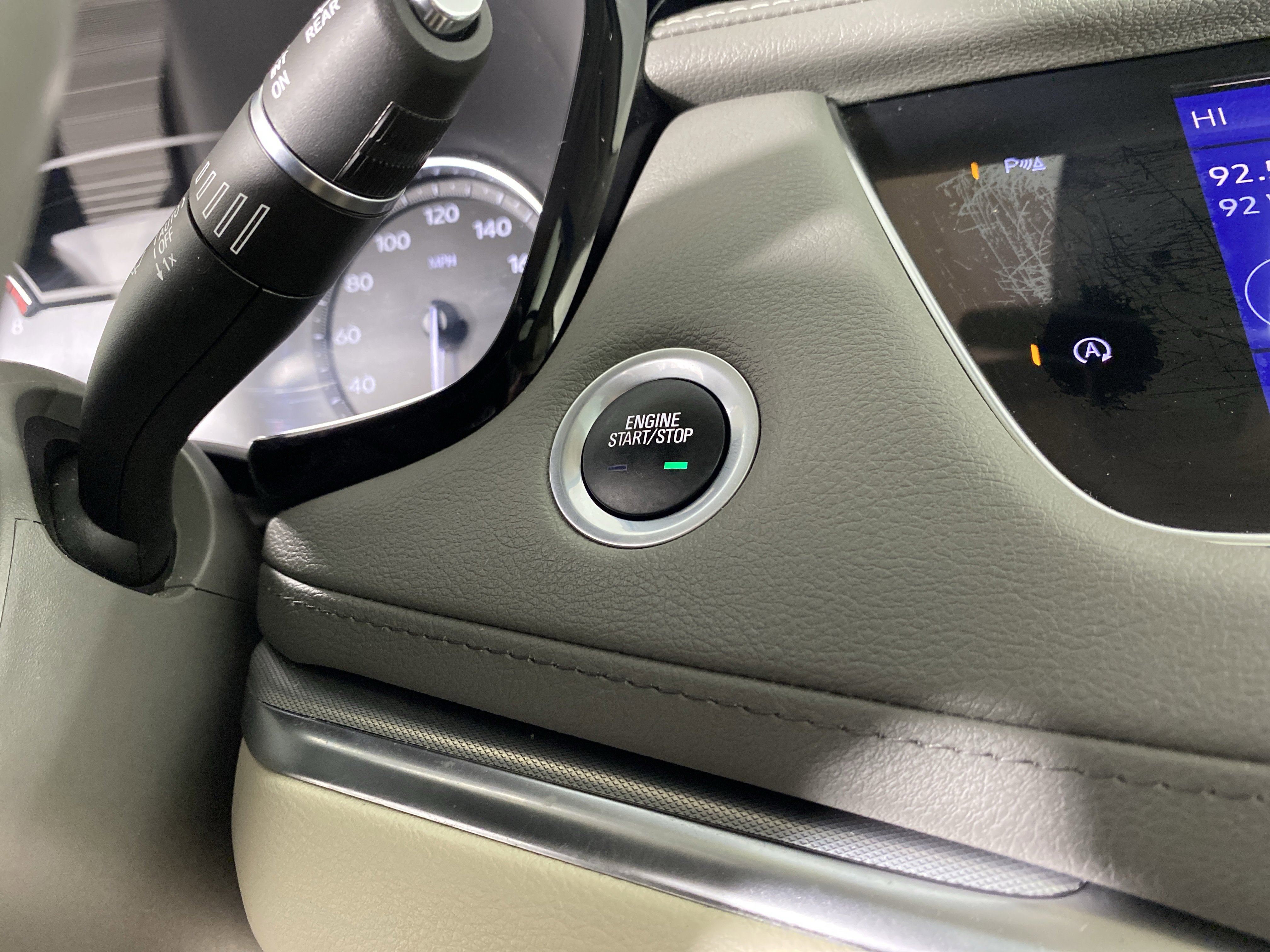 Used 2021 Cadillac XT5 Premium Luxury image 28