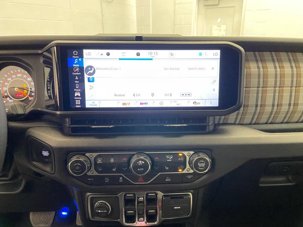 New 2026 Jeep Gladiator Mojave AWD/4WD image 10