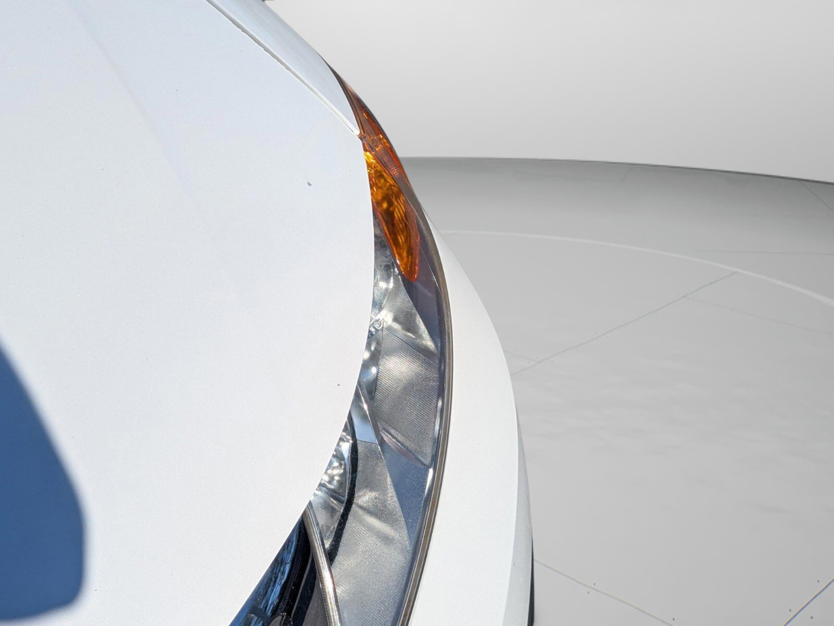 Used 2010 Kia Optima EX w/ Premium Pkg image 4